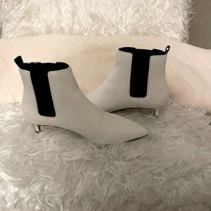 Banana republic ankle booties